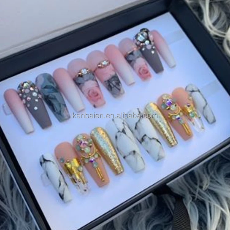 Custom Luxury Designed Reusable Pink Nude False Nail Artificial Nails Short Acrylic Press On Nails For Woman With Glue
