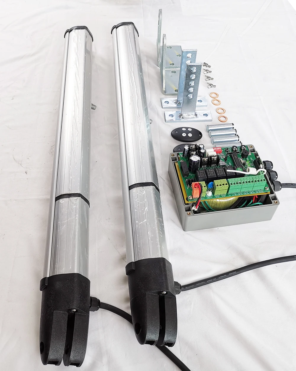 In Stock Solar Gate Opener Dual Arms Automatic 24Vdc Automation Swing Gate Operator Kit