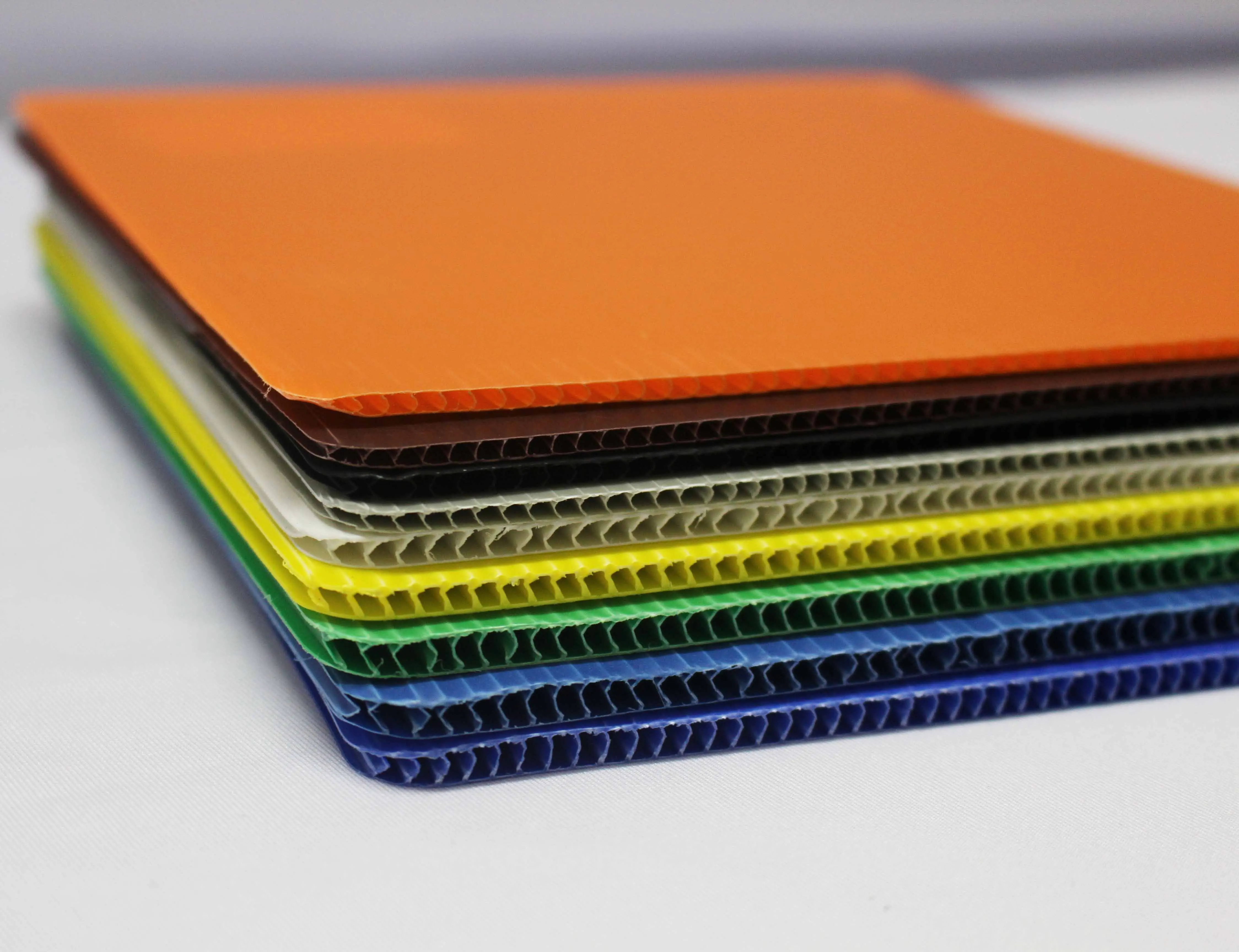 Factory supply 4mm PP corrugated sheet corrugated yard signs coroplast sheet hollow board