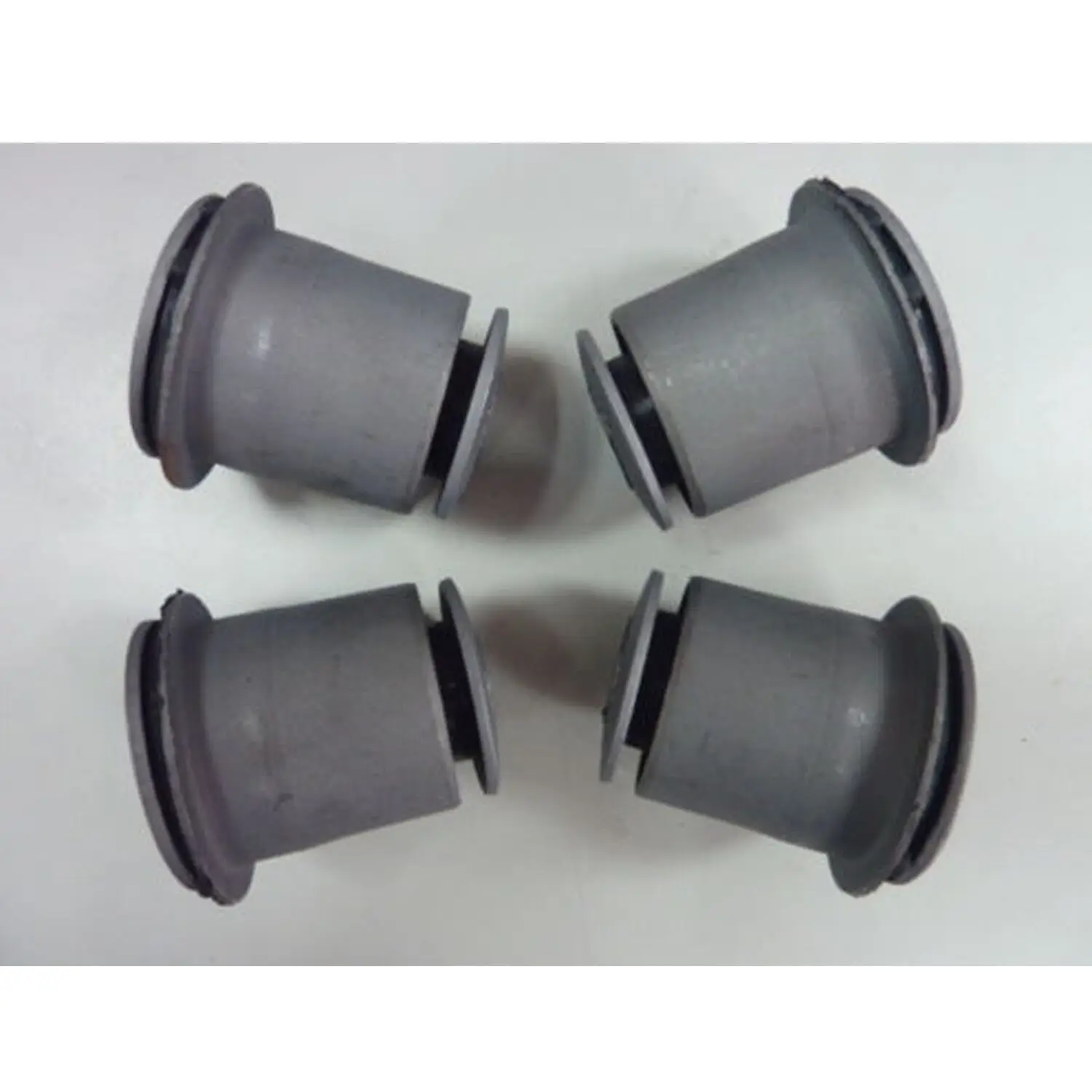 Arm Bushing Front Lower Arm fits for TOYOTA TACOMA 4RUNNER HILUX SURF 48061-35040 48061-35050