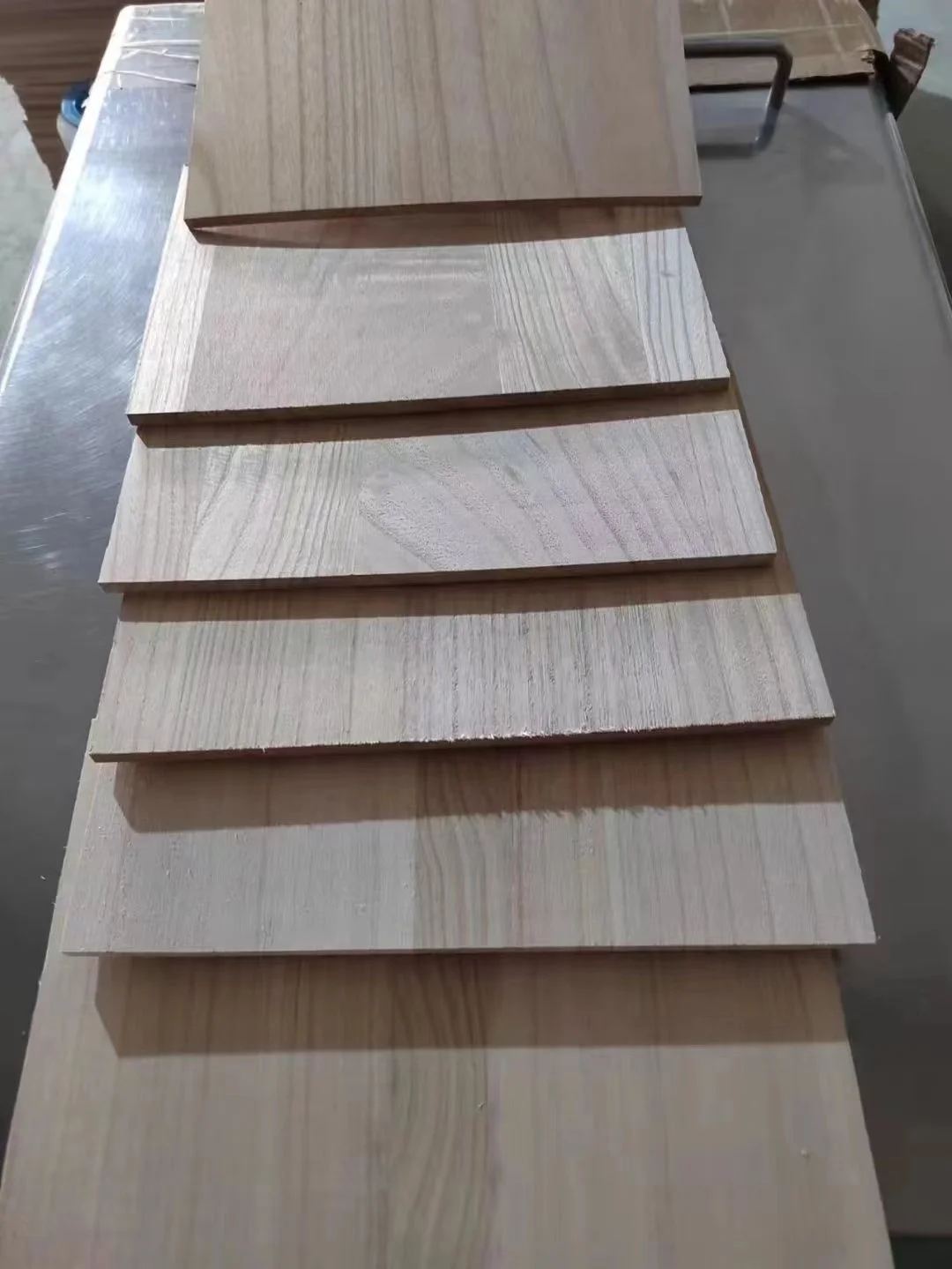 Taekwondo board breaking karate performance board breaking training 9/12/15