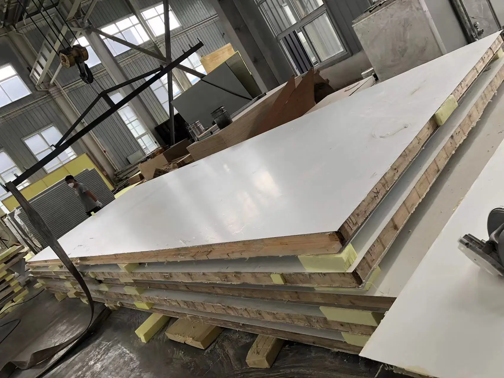 top Hot selling Isolated cargo box truck box truck van body refrigerated truck body price for sale