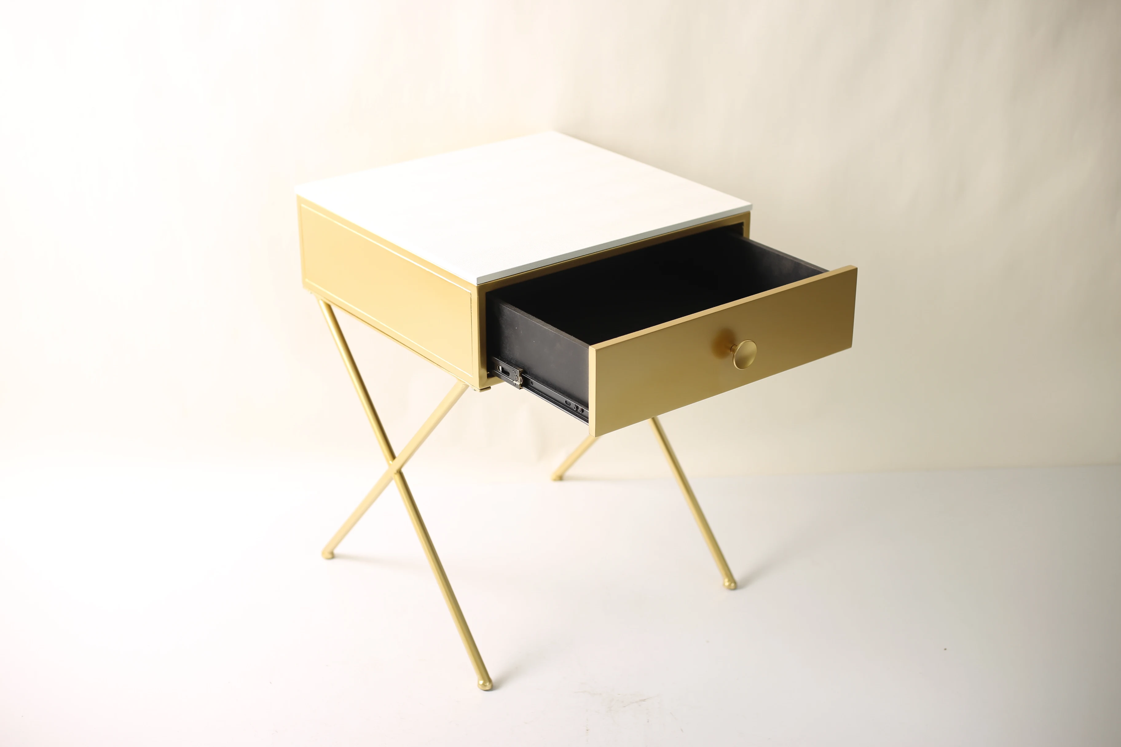 Golden Arts factory home furniture bedroom modern creative design assorted color bedside table nightstand