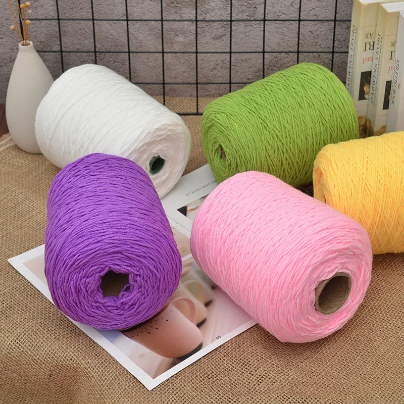 550g barreled tufted yarn is 100% acrylic 5ply milk cotton yarn can be used for making carpets, plush toys, and hand woven yarn