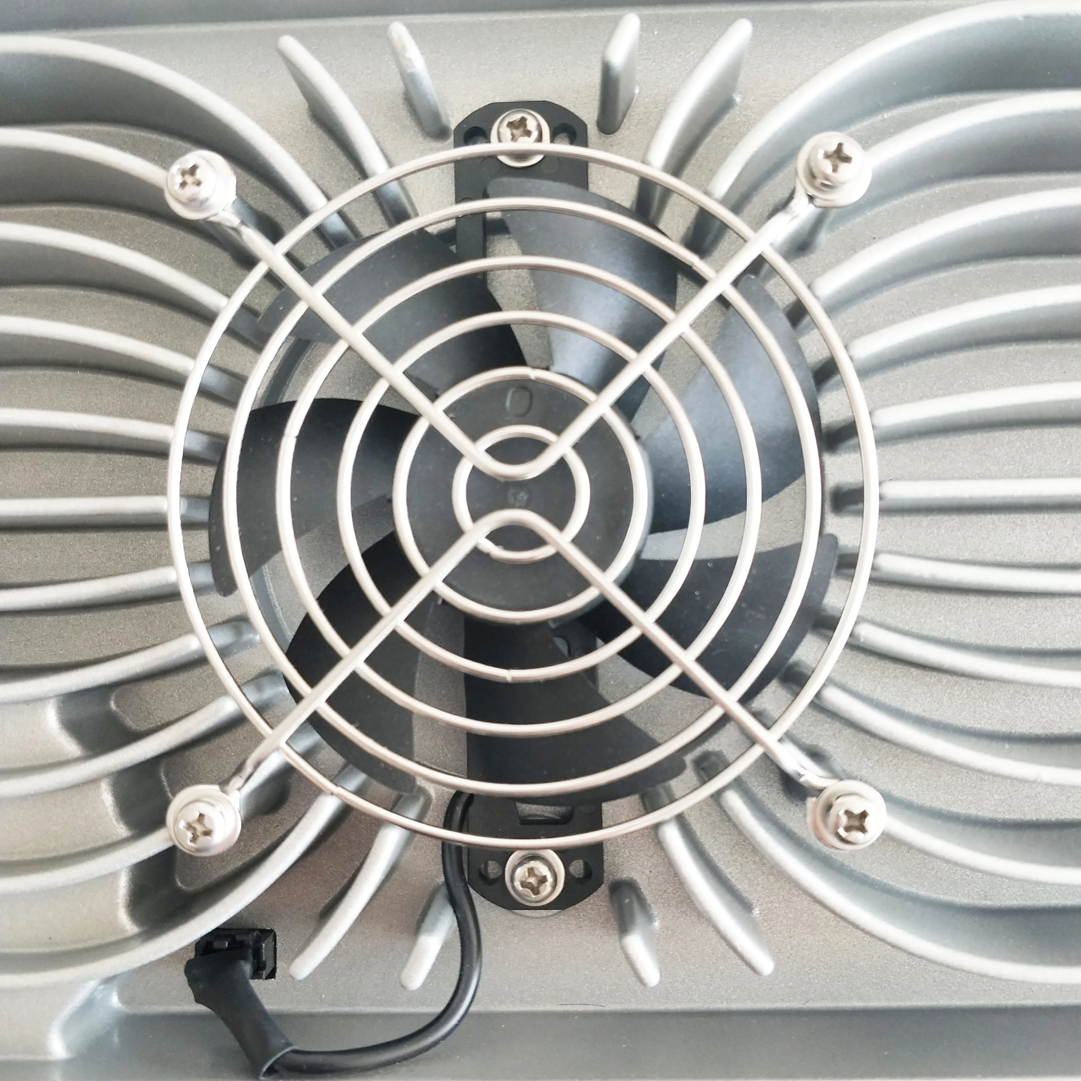 IP 67 96V battery integrated charger/DC-DC converter