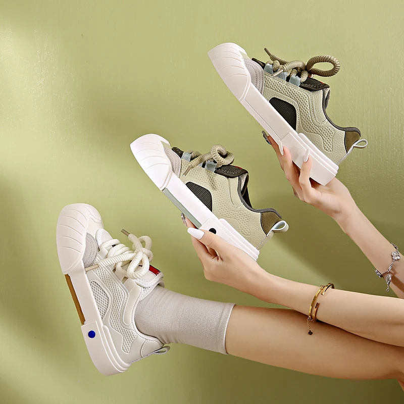 New Breathable Women Casual Sports Breathable Shoes Light Weight Girls Lace-up Shoes