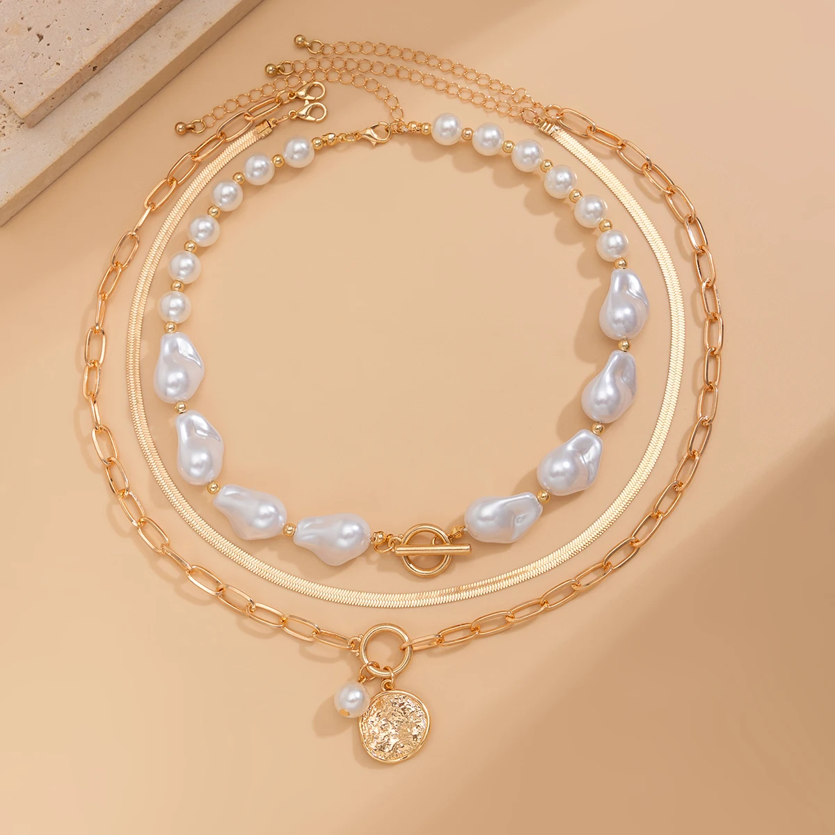 3Pcs/Set Baroque Irregular Imitated Pearl Necklace for Women Retro Ladies Coin Necklaces Flat Chain Choker Fashion Jewelry Gifts