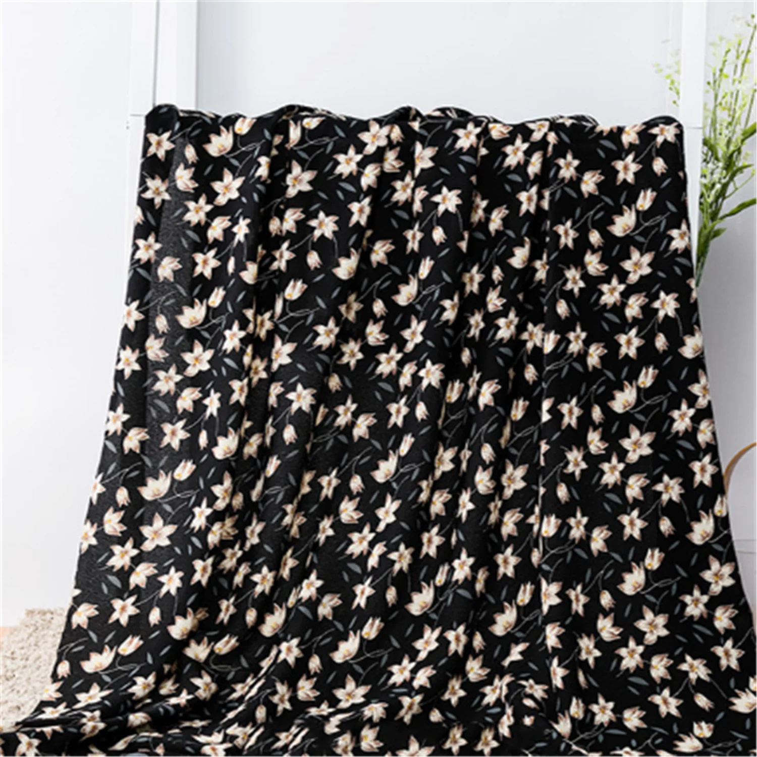 
Hot selling chiffon print fabric floral price per meter for baby clothes 