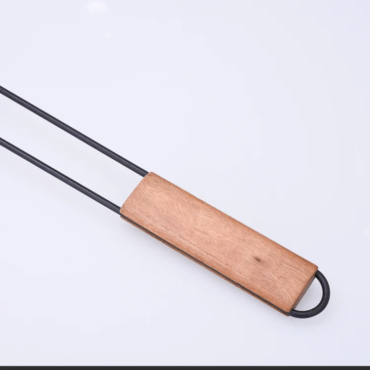 
Amazon hot sale High quality Barbecue Grill iron Barbecue Grill mesh with wood Handle 