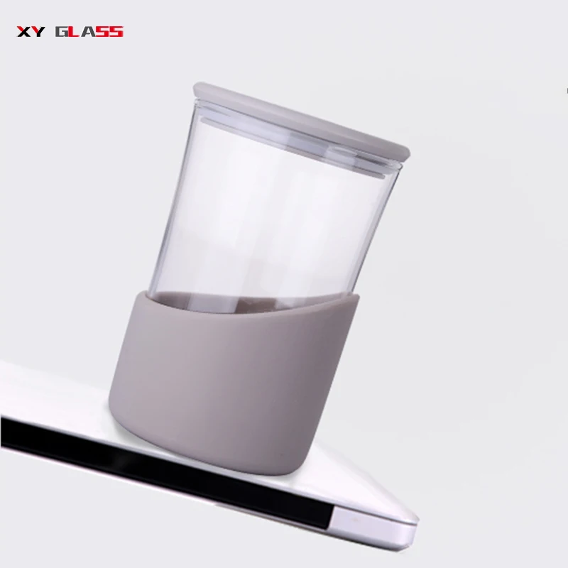 High borosilicate cooking glass with silicone sleeve and lid coffee cup