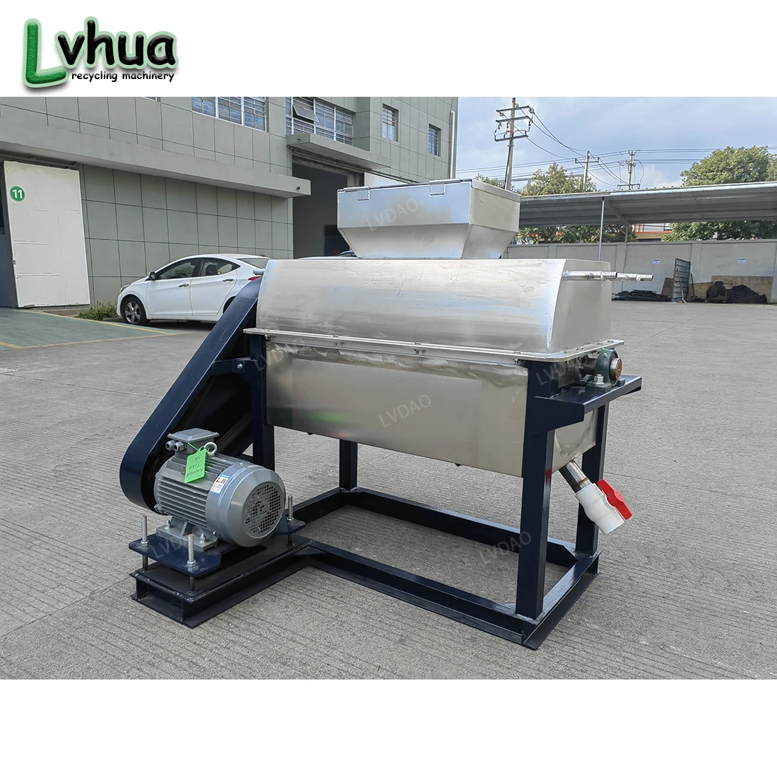 Lvhua Plastic Washing Recycling Machine For Plastic Waste PET Bottle PP PE Crushed Flakes Recycling Machine Price
