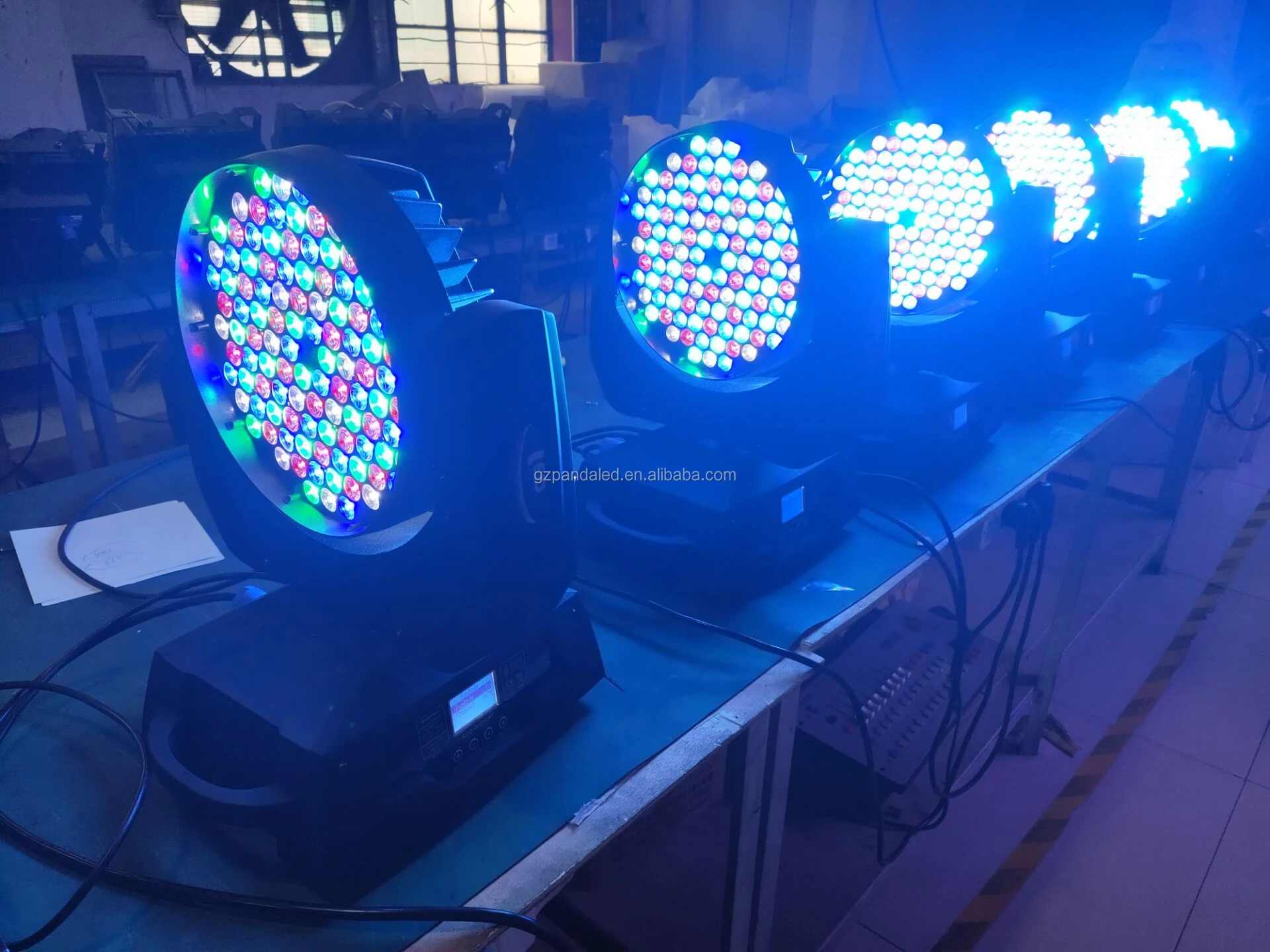 Профессиональная мойка Ava 108 шт. 10 Вт LED RGBW 4-в-1 зуммируемый светодиодный сценический светильник 108*3 движущаяся головка для сценического бара