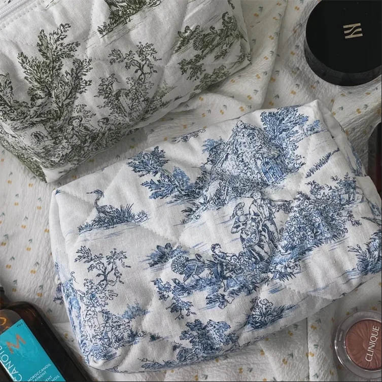 Hot Sale Travel Women Makeup Pouch Custom Recyclable Cotton Quilted Makeup Bag Lightweight  Floral Cotton Cosmetic Bag