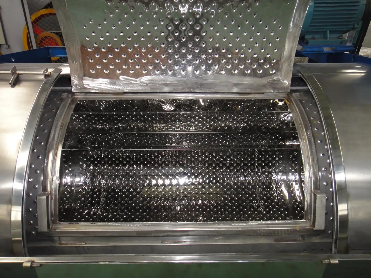 Промышленная стиральная машина для чистки шерсти