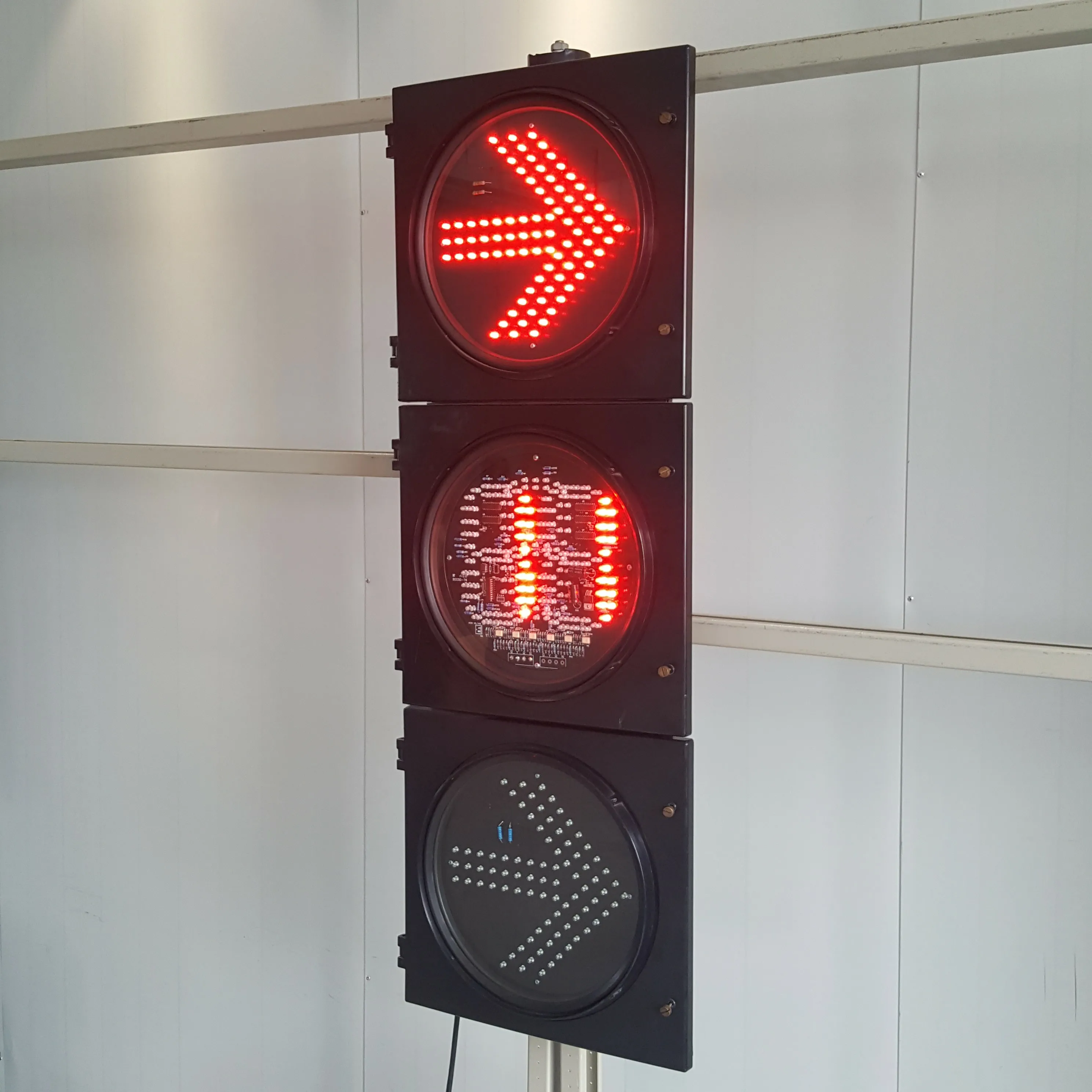 300MM 3-Aspect RG Right Arrow RYG Countdown Timer Road Traffic Light Manufacturer
