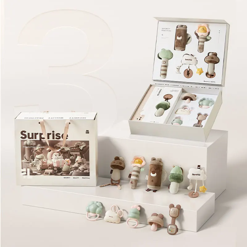 Custom Cute Animals Shape Kids Sleeping Toys Lovely Comforter Soothing Plush Doll Baby Gift Box Teether Soothe Toys Set