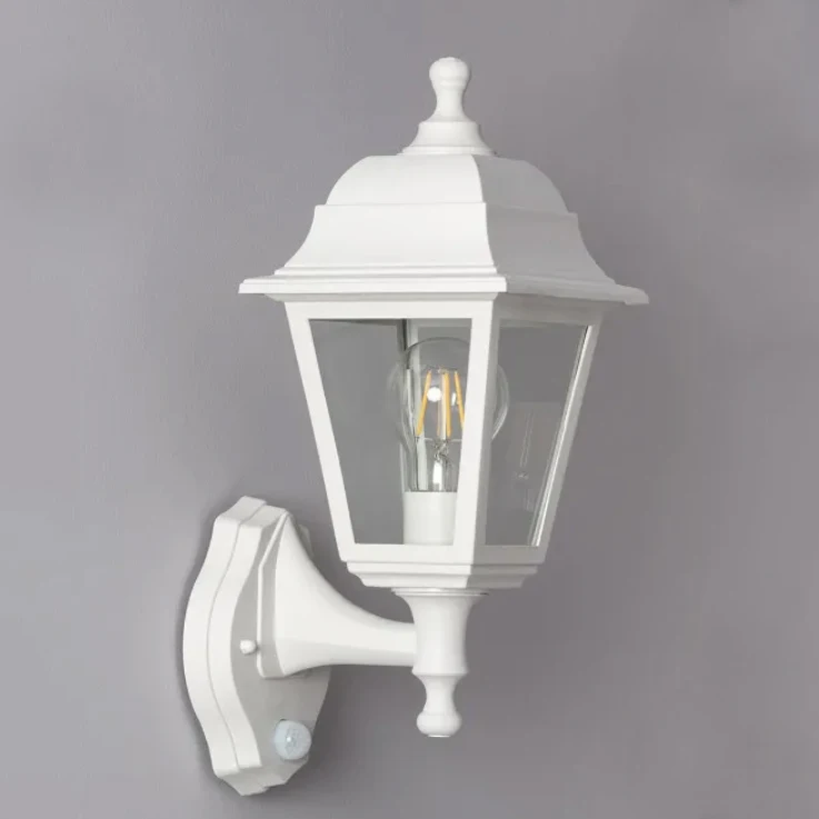 P401-PIR CE,ROHS Approval Outdoor Garden Lighting/classical Cheap Post Garden Lantern Light with Motion Sensor Light