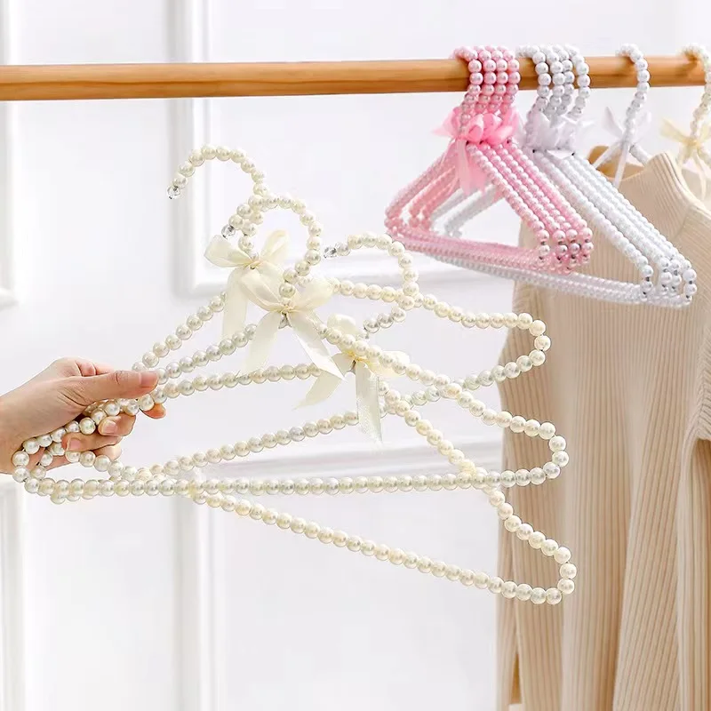 White Plastic Clothes Hangers  Standard Grown man pearl Hangers pearl clothes hanger