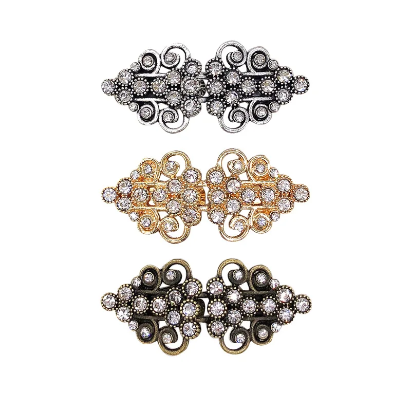 Factory Wholesale Women Cloth Brooch Accessories Shawl Collar Clasp Vintage Cape Cloak Clips Rhinestone Sweater Swirl Clip
