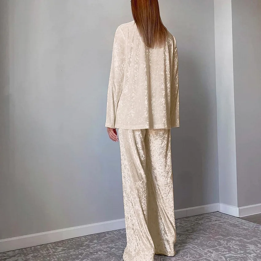 New arrivals women  two piece warm pajamas thick velvet loungewear winter fuzzy pyjamas set