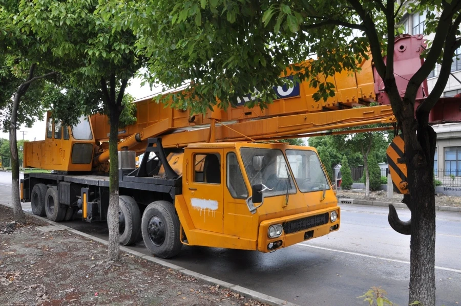 Construction kato 50ton crane used Japan truck crane nk500e for sale