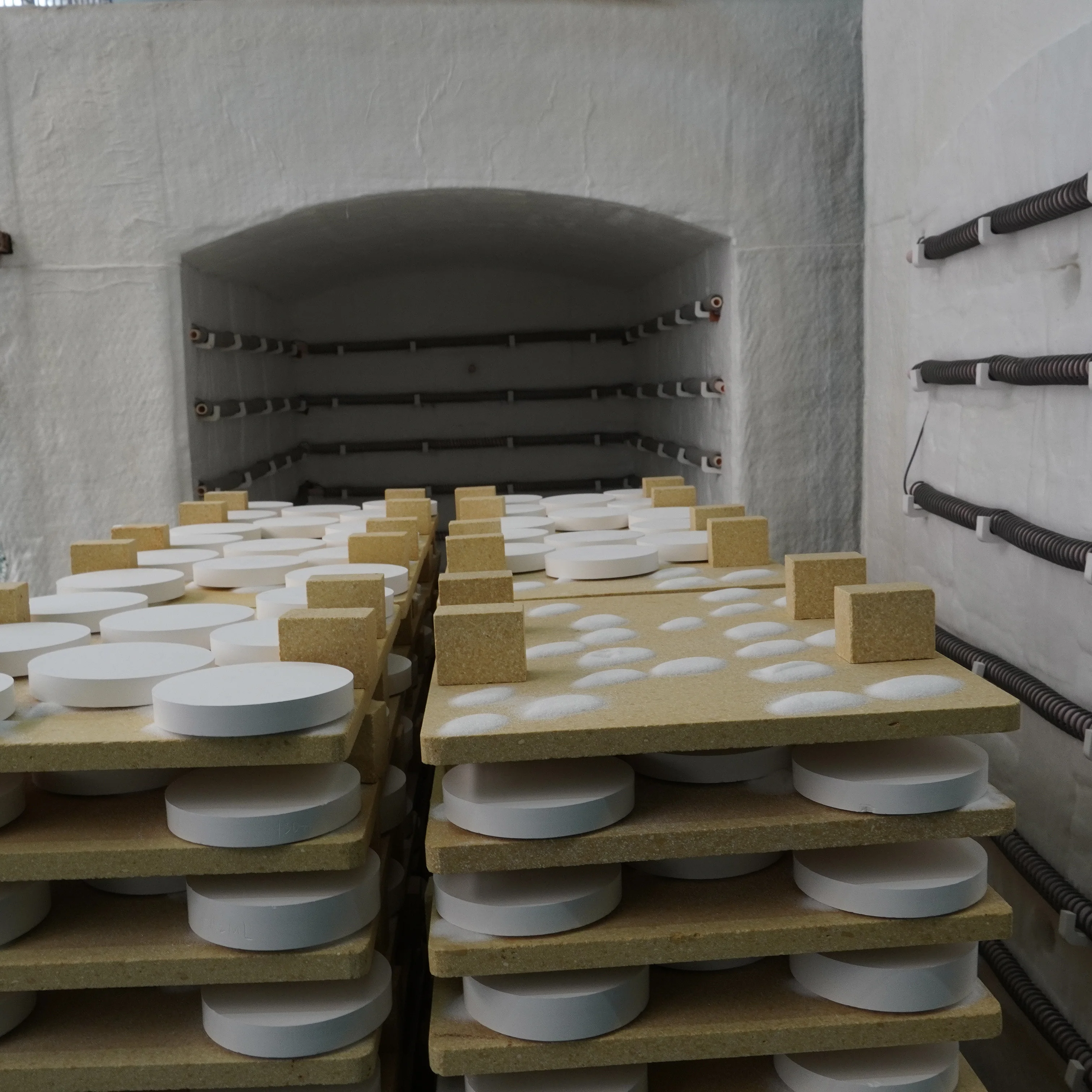 China Dental Medical Supplier Zirconia Blank Zahndent HT-Plus-Color Dental Laboratory