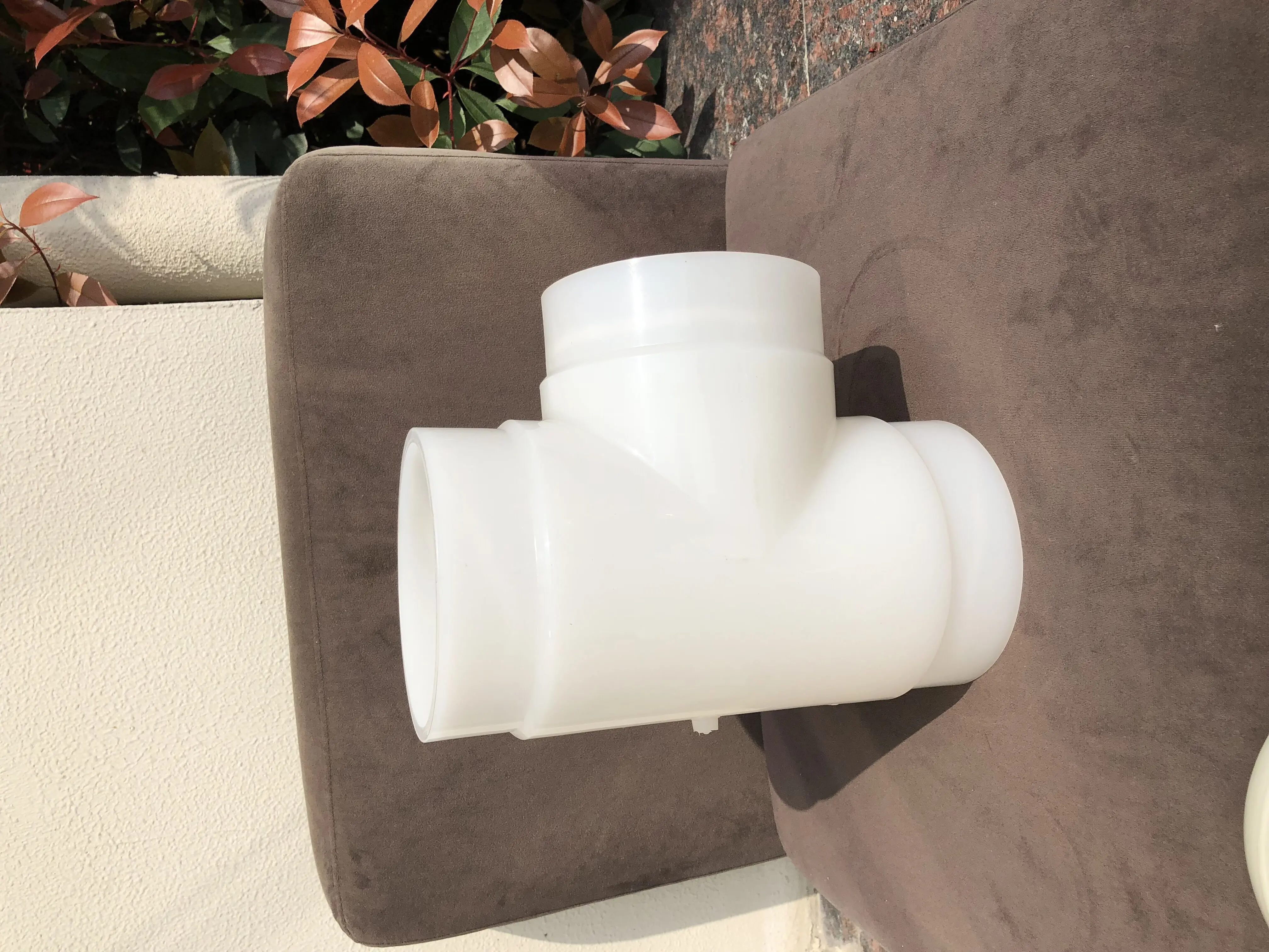 High Quality Full Plastic PVDF Pipe Fittings PVDF  Equal Tee  for Chemical Industry and Water Treatment Pvdf Pipe