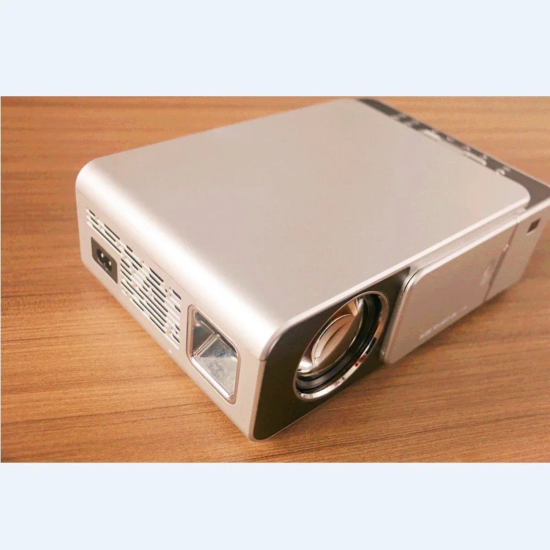 
OEM/ODM Smart Mobile Phone Projector Manufacturer 36-176 inches Projection Screen Manual Focus/Picture Turns Portable Projector 