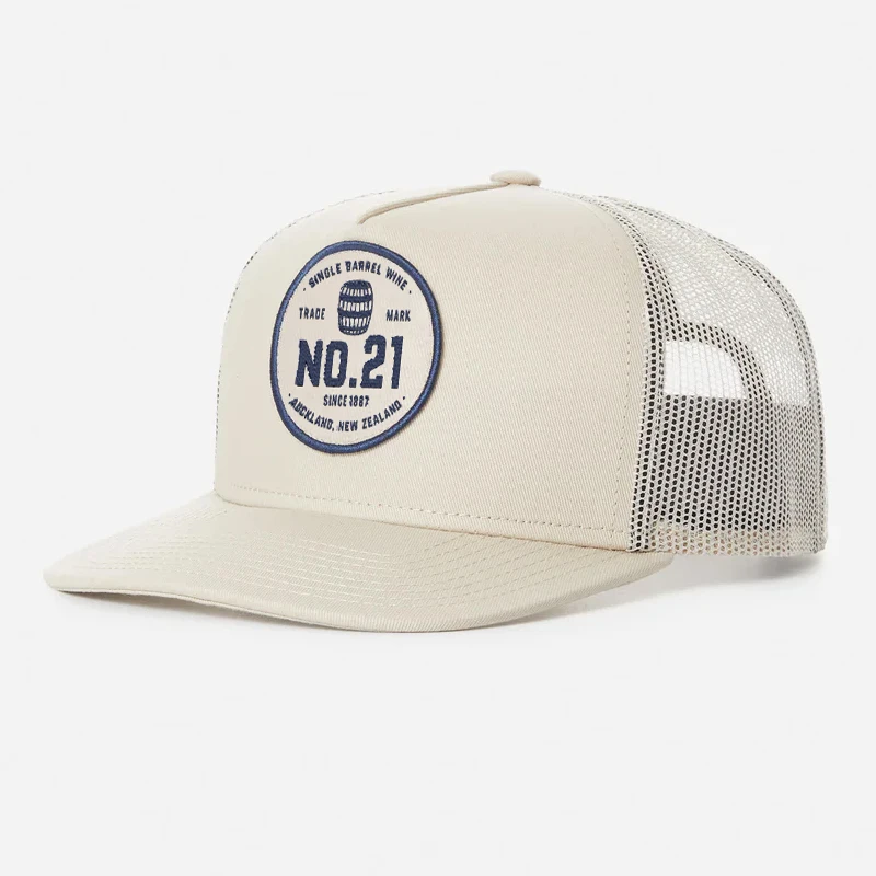 Curved Brim Structured Mid-Crown Cut 5 panel trucker cap embroidered patch mesh Snapback Closure Trucket Hats with custom logo