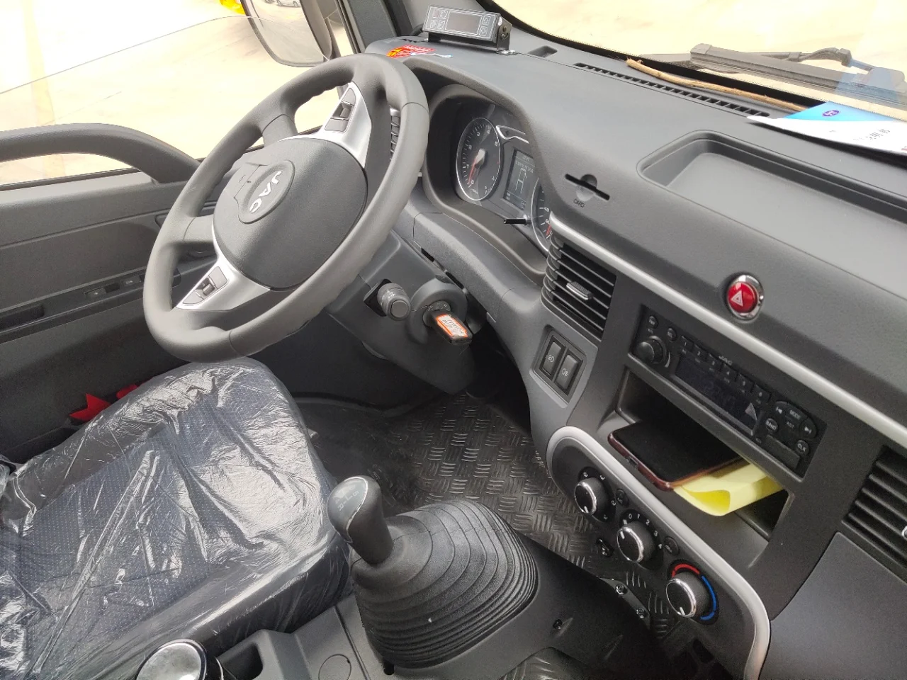 JAC V5 brand  refrigerated  box vehicle