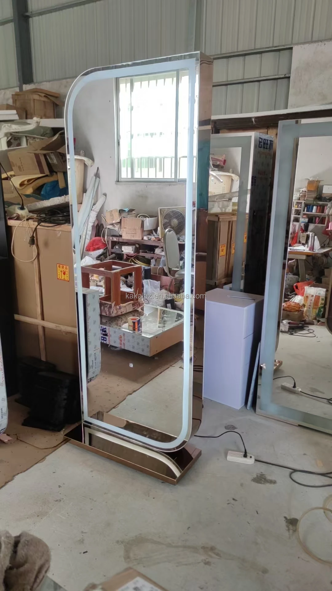 A modern salon hairdresser specialized in hairdressing