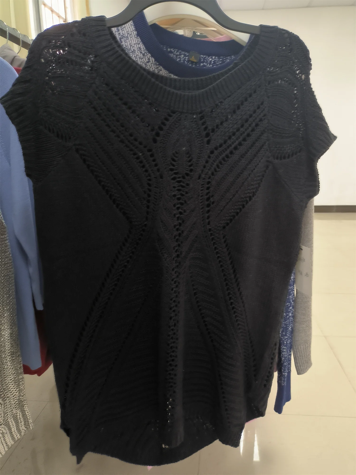 VSCOO Factory Direct Cheapest Price Wholesale Men Women Supplier Bulks Brand Shop Stock Tops Sweater