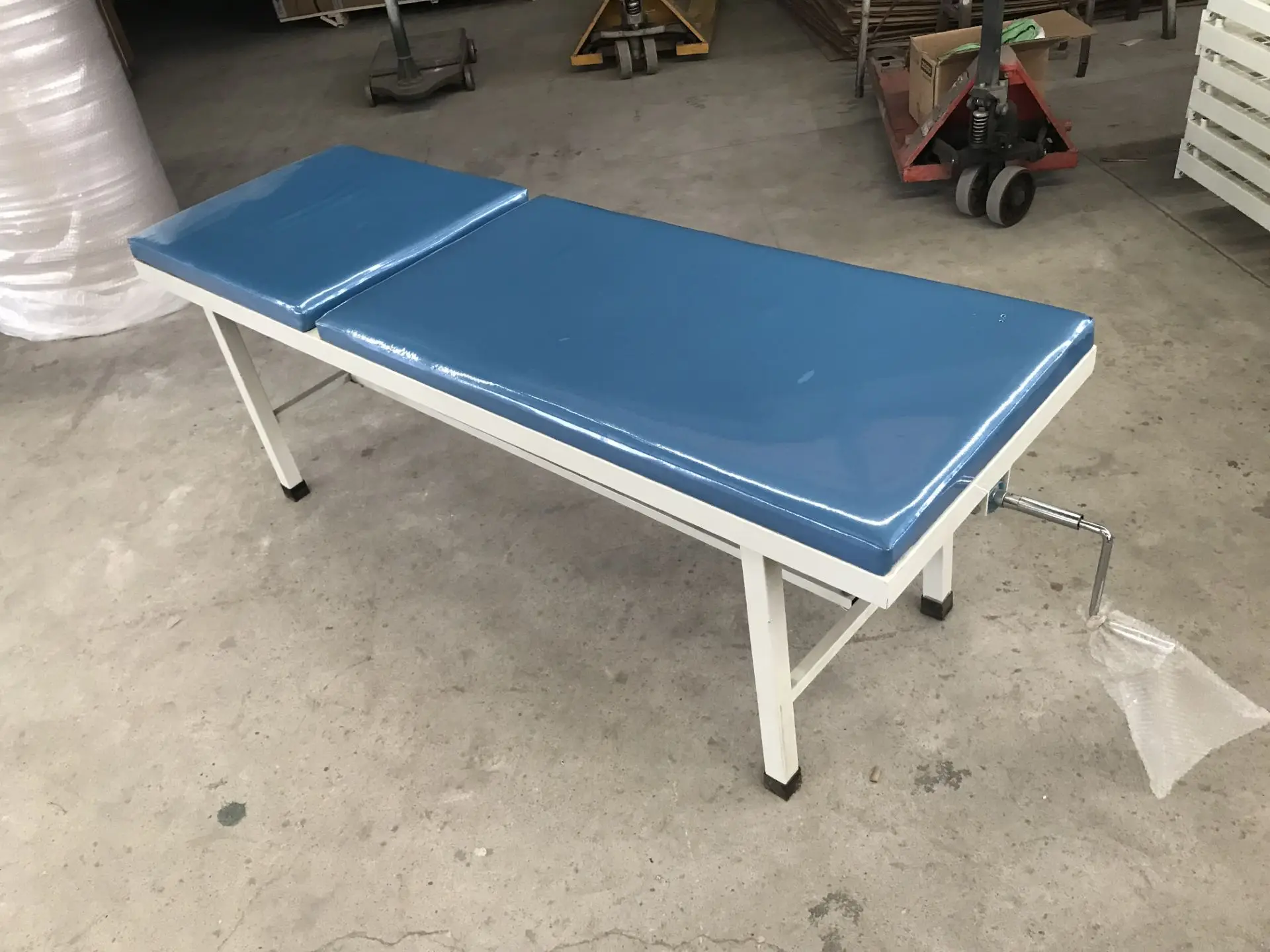 Hospital machinery adjustable back steel doctor pediatric ultrasound medical bed inspection sofa inspection bed