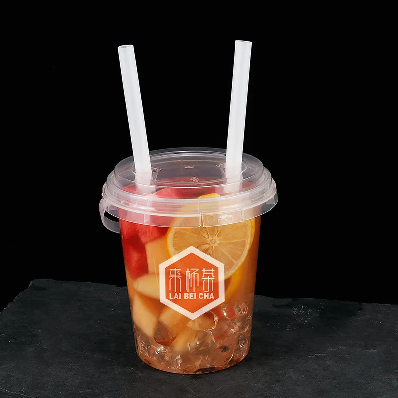 Wholesale disposable Boba Barrel with cover PP transparent plastic fruit drink bucket with handle