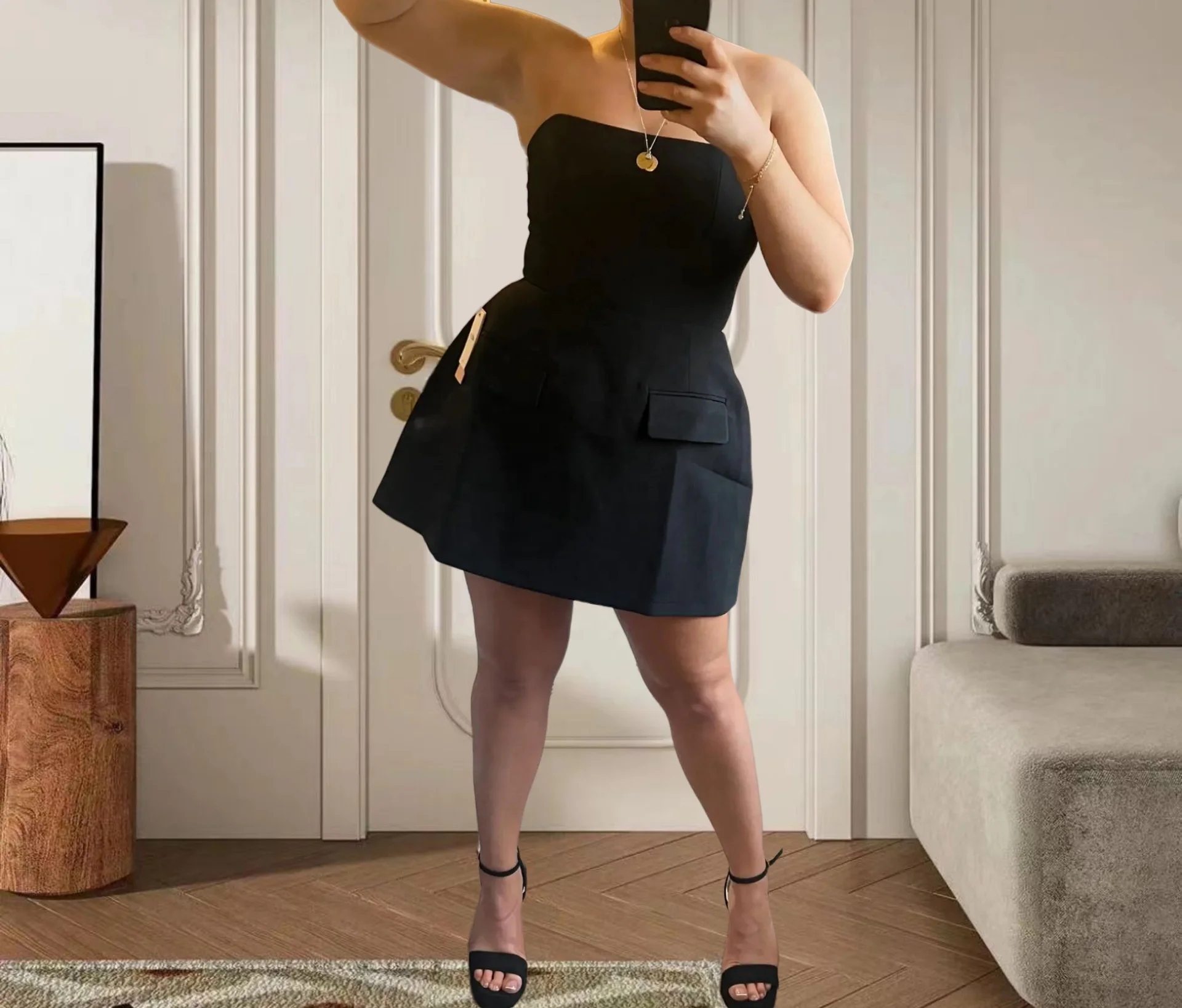 OUDINA Hotselling Summer Lady Elegant Solid Color Sleeveless Tube Top Short Dress Culb Party Dresses Women