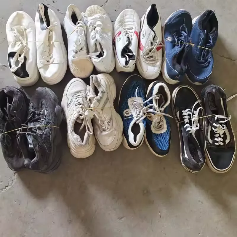Wholesale cheap second-hand shoes for women men sports running bale sneakers unisex stock used shoes Direct from the source