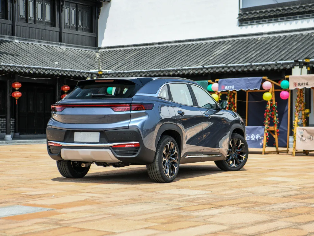 Китайские дешевые электрические автомобили chery дальнего радиуса
