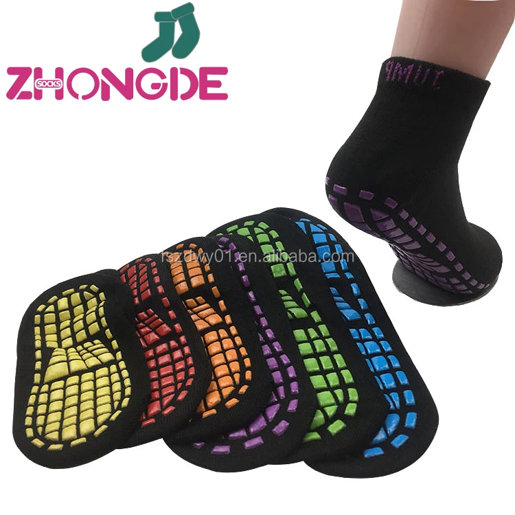 ZD004 Custom stock OEM design anti-slip grip trampoline park bounce jump socks wholesale manufacturer