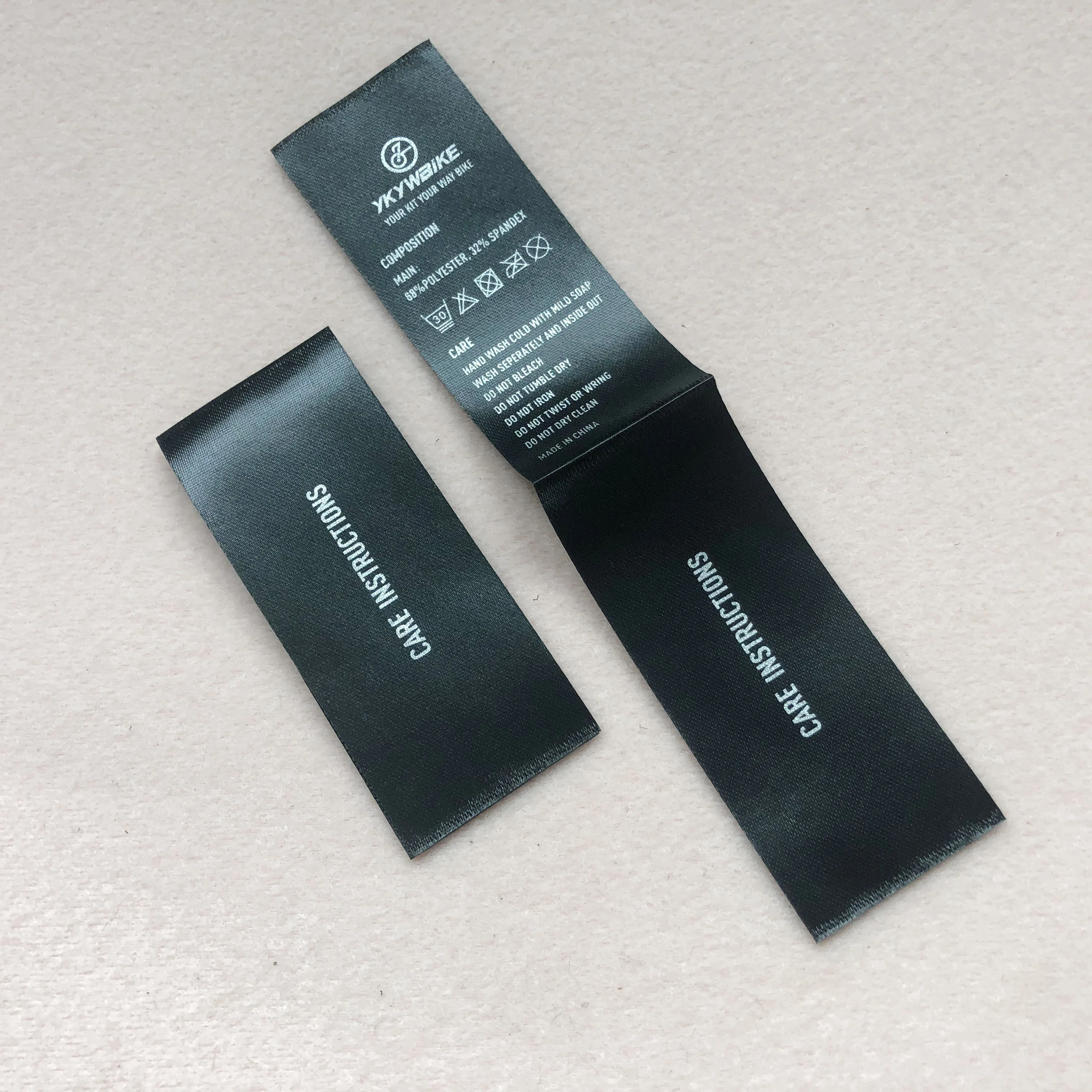 Customized Printed Brand Silver Color Logo Washing Care Polyester Printing Satin Label for Garment