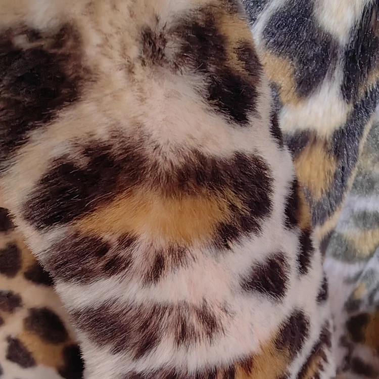 350gsm Ultra Soft Short Pile Plush Polyester Leopard Print Fleeece Rabbit Mat Fluffy Faux Fur Fabric