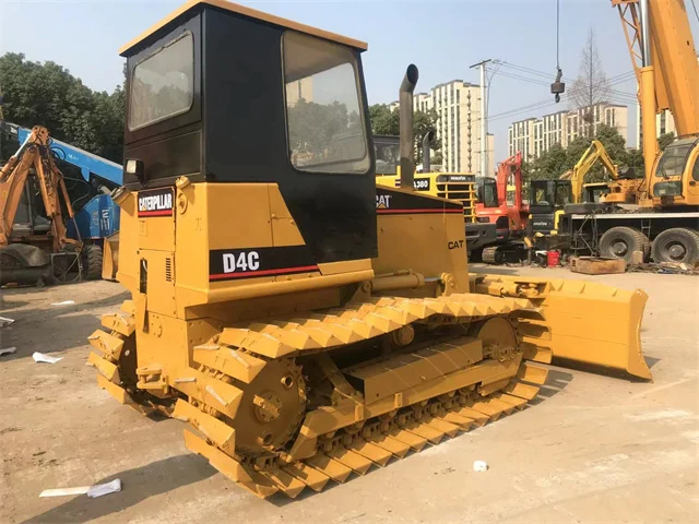 Горячая продажа Подержанный гусеница D4C бульдозер высокого качества и популярный продукт