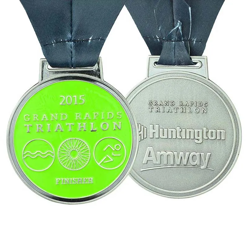 Heat Transfer Patch On Clothes Embroider Custom Personalized White And Black Color Pattern Border Embroidery Patch