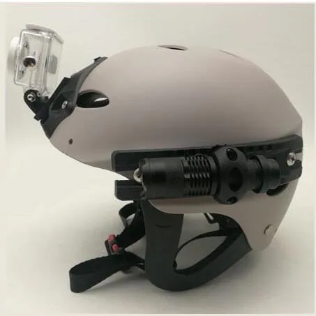 Отличный шлем для быстрого катания на лыжах и водных лыжах