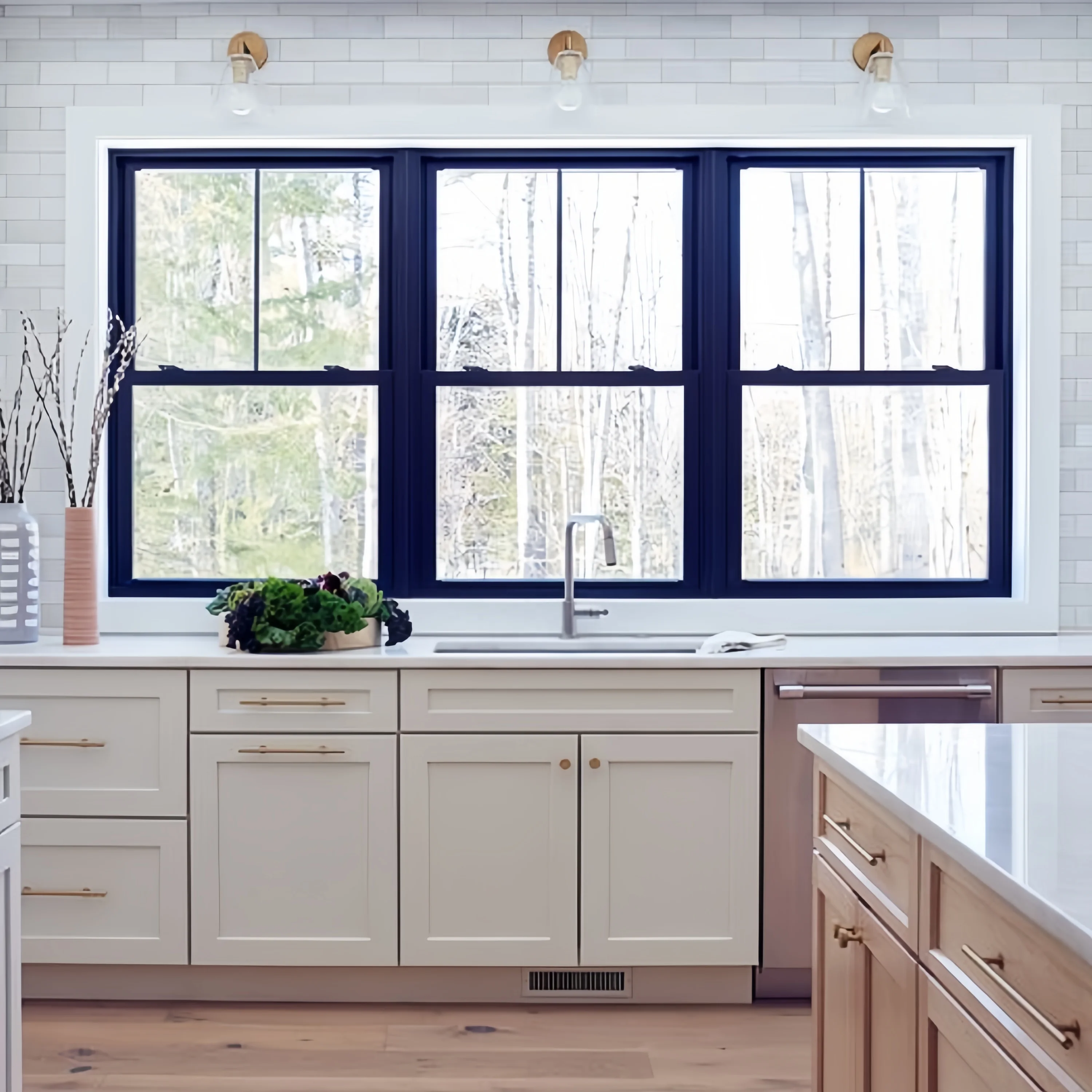 Customized aluminum vertical sliding double hung windows double tempered glass American model house window grill design for sale