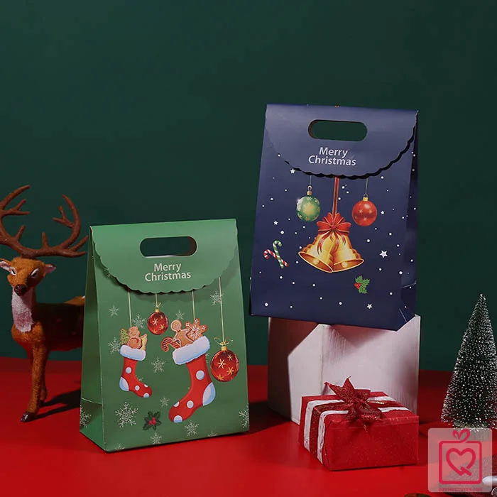 Recyclable material paper bag for Christmas custom paper shopping bag Christmas paper bag packaging