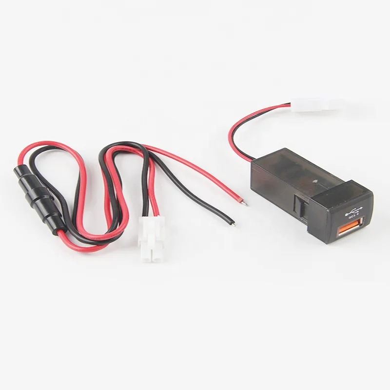 Зарядное устройство USB Smart QC3.0 для TOYOTA Camry Corolla Prado 300 Hiace