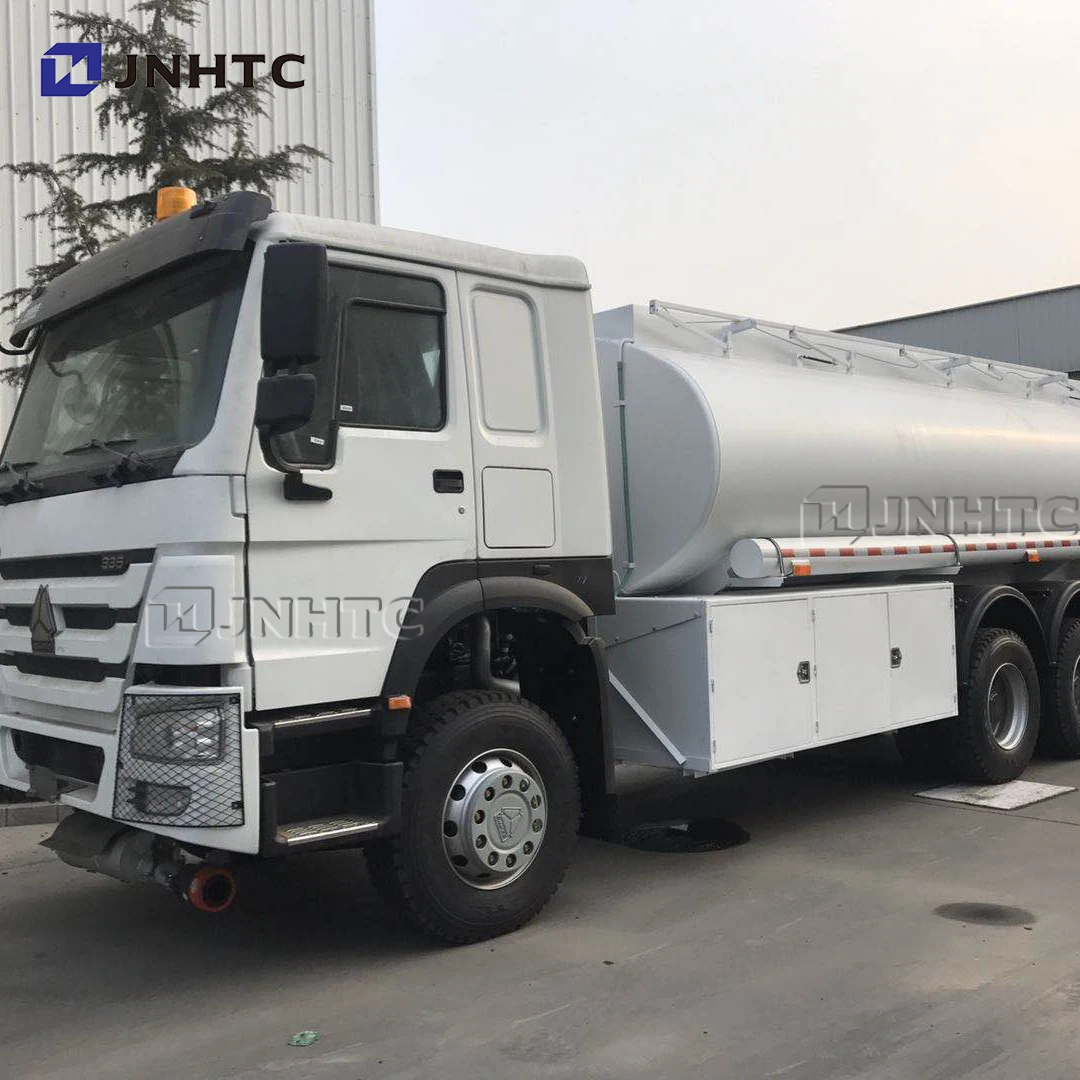 Б/у отличное состояние Sinotruk Howo 6x4 автоцистерна с двумя отсеками Автоцистерна для перевозки топлива