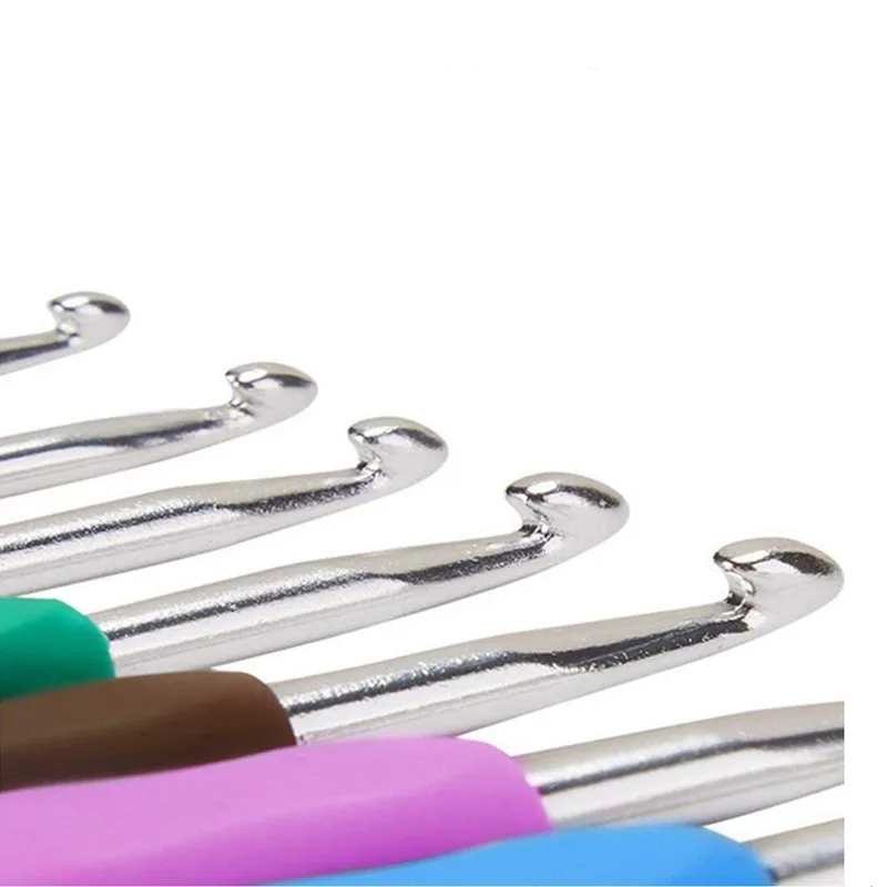 9 pcs /set TPR Soft Handle Aluminum Crochet 2mm to 6mm Rubber Handle Crochet Hooks Needles For Yarn Craft