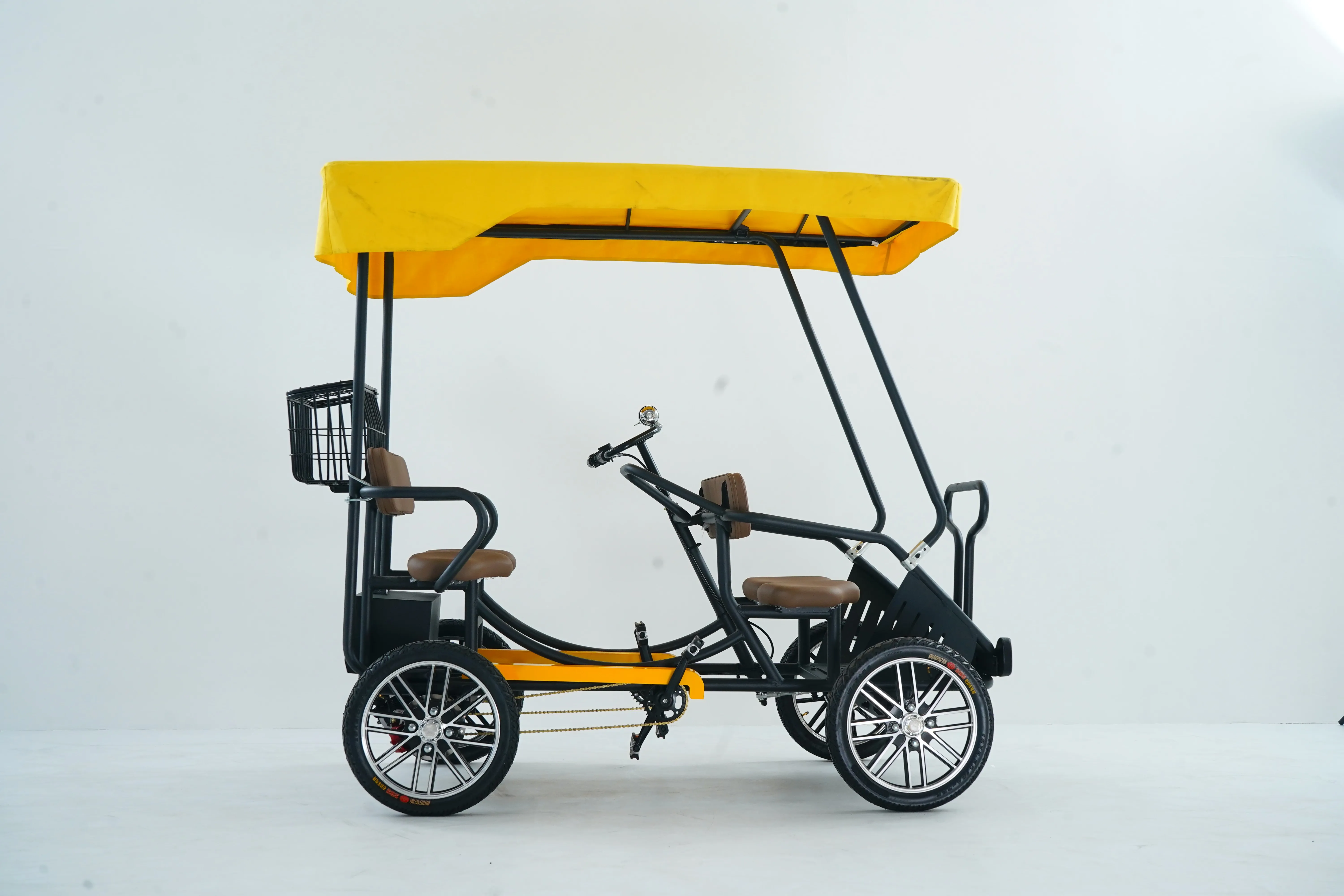 Стильный surrey bike funfair criders 4-местный на батарейках 500 Вт Аренда мотора