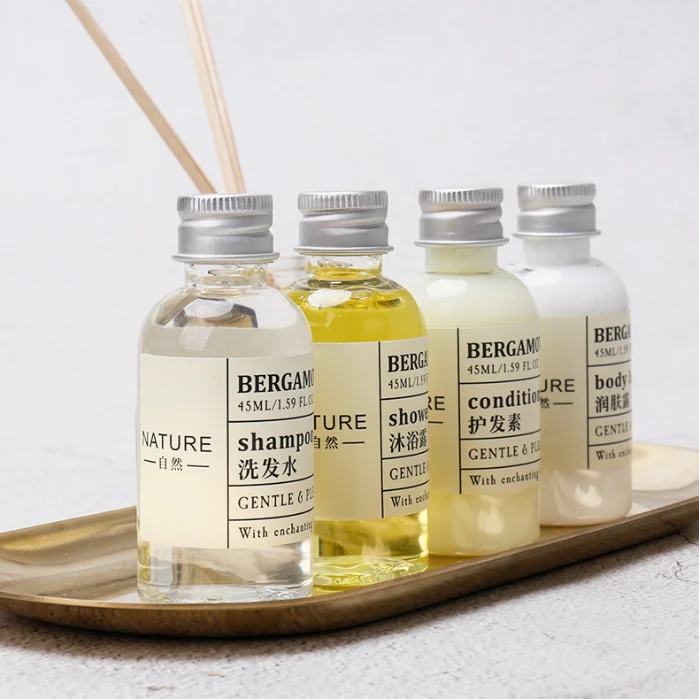 Factory direct sale convenient and quick portable mini bath shampoo and conditioner for hotel amenities in bottle